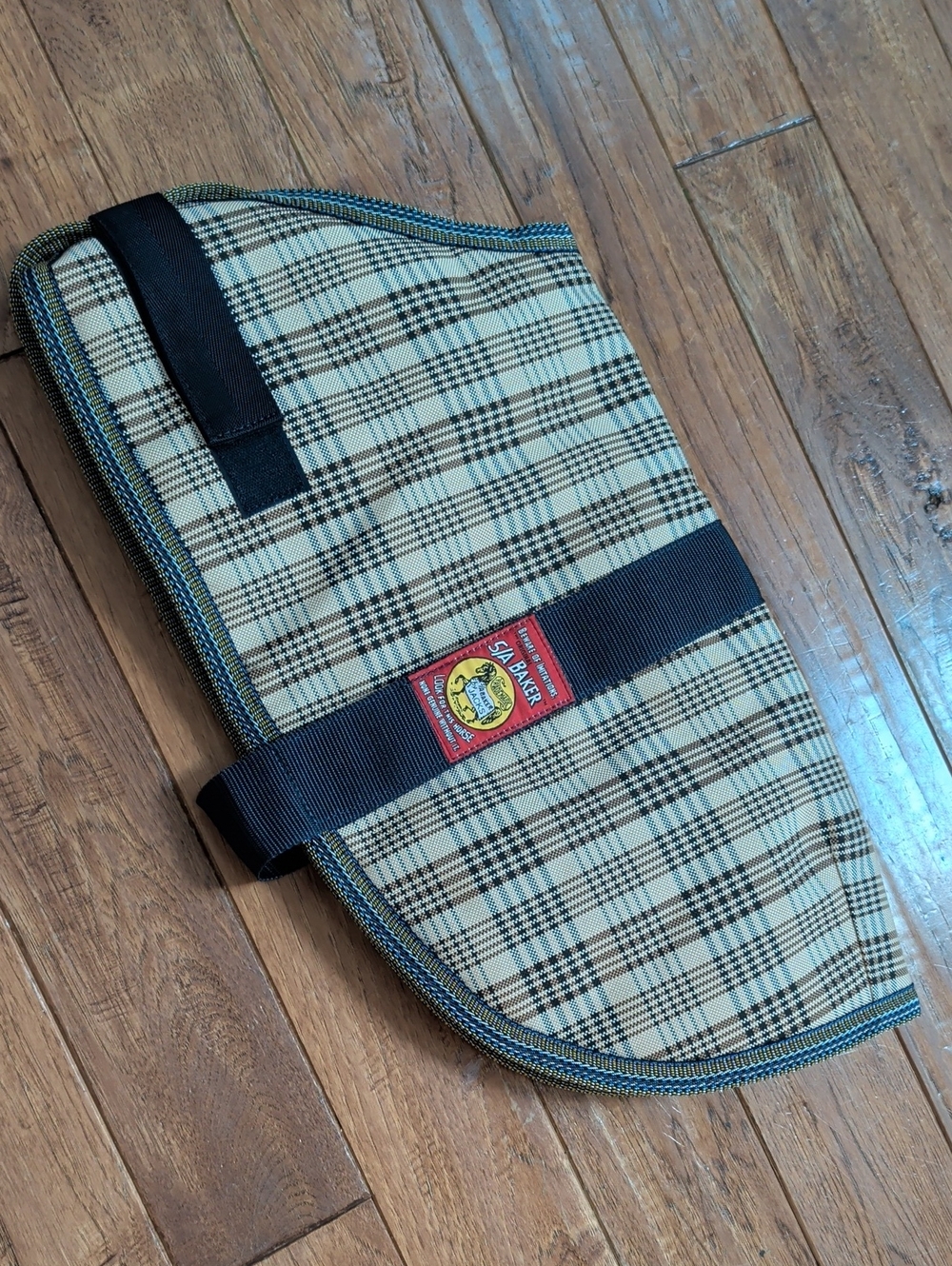 5/A Baker Turnout Plaid Dog Jacket - Beige and Black